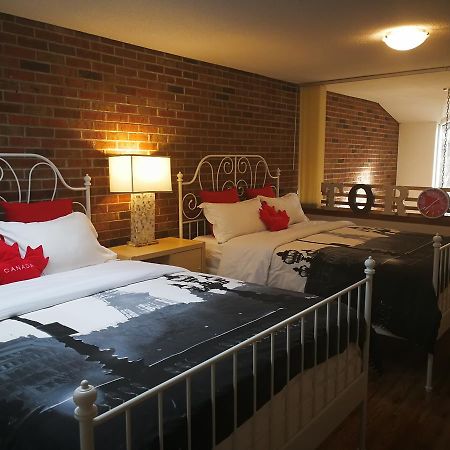 Margie Townhome Suites Toronto Exterior photo