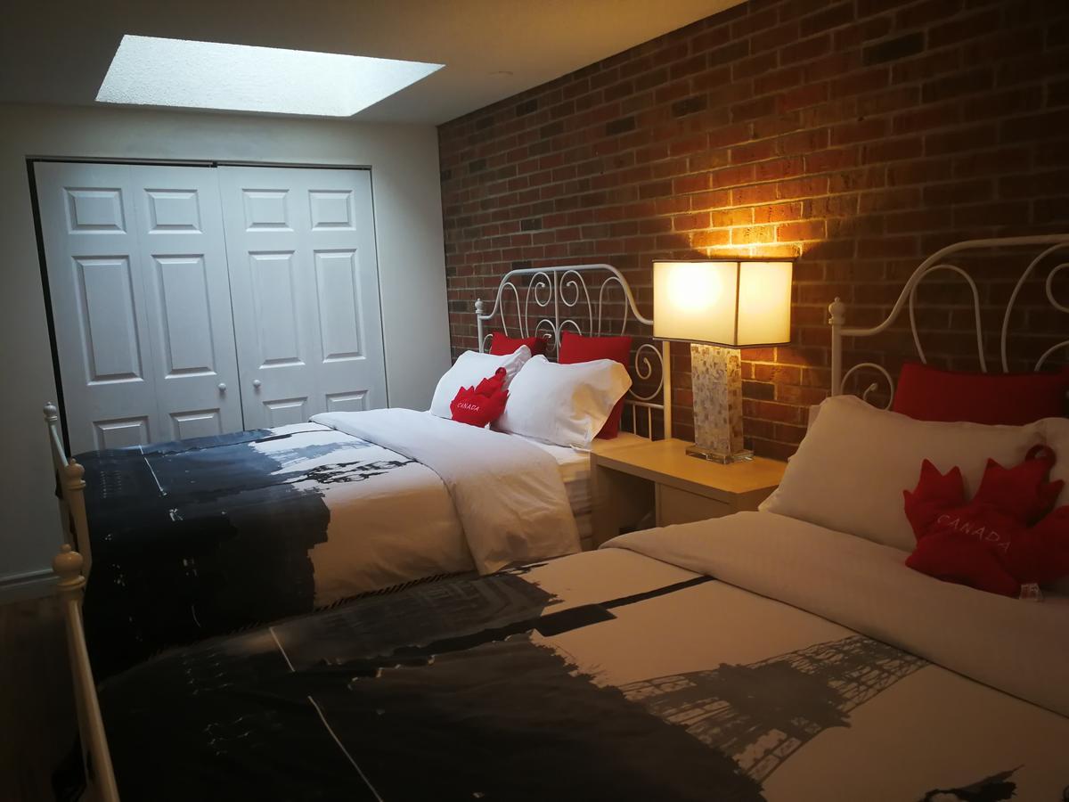 Margie Townhome Suites Toronto Exterior photo